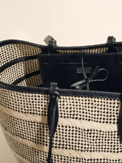 The Medium Basket in Striped Iraca