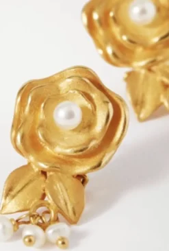 The Spritz Earring in Pearl
