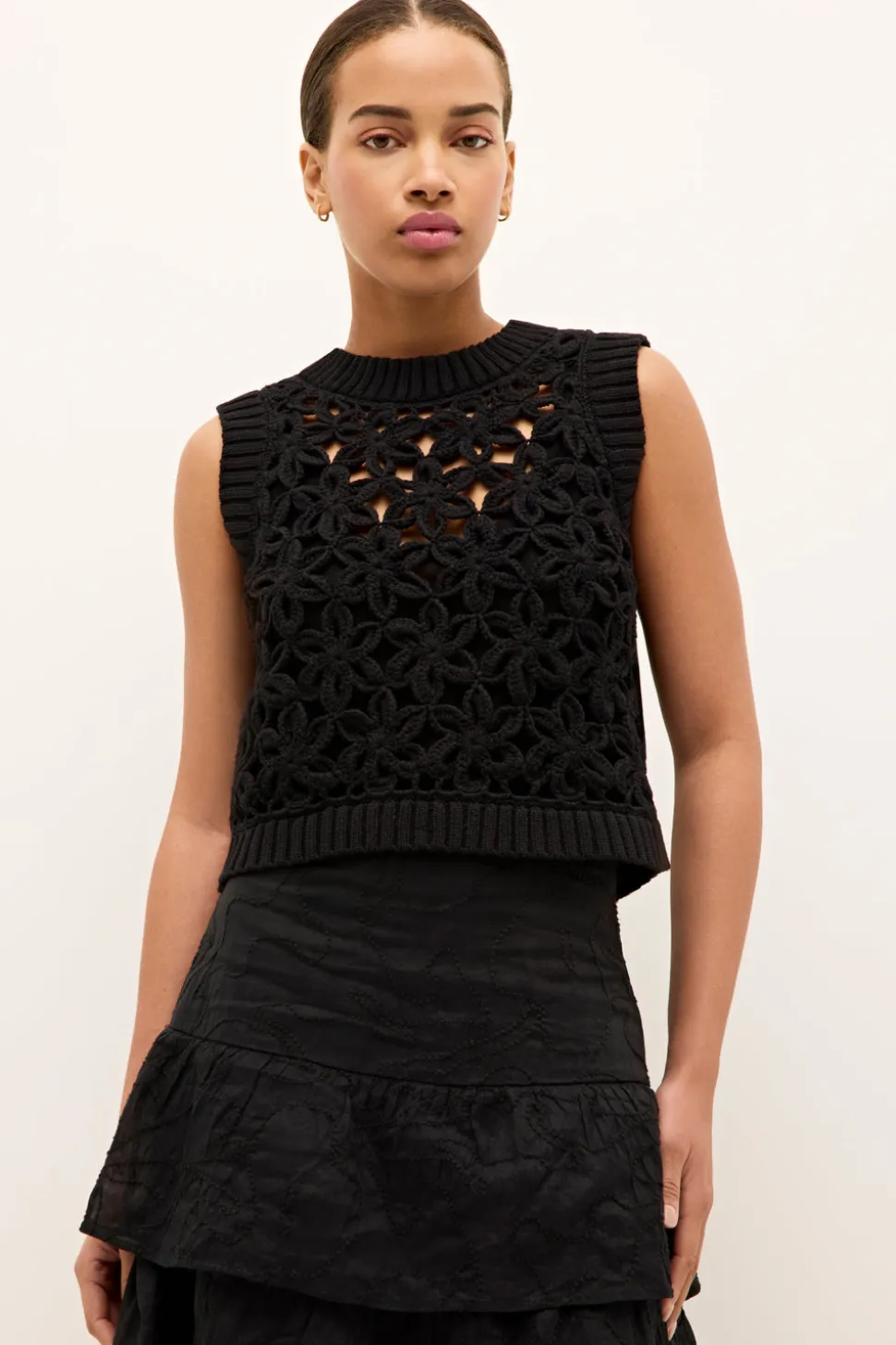 Thea Shell Top in Black