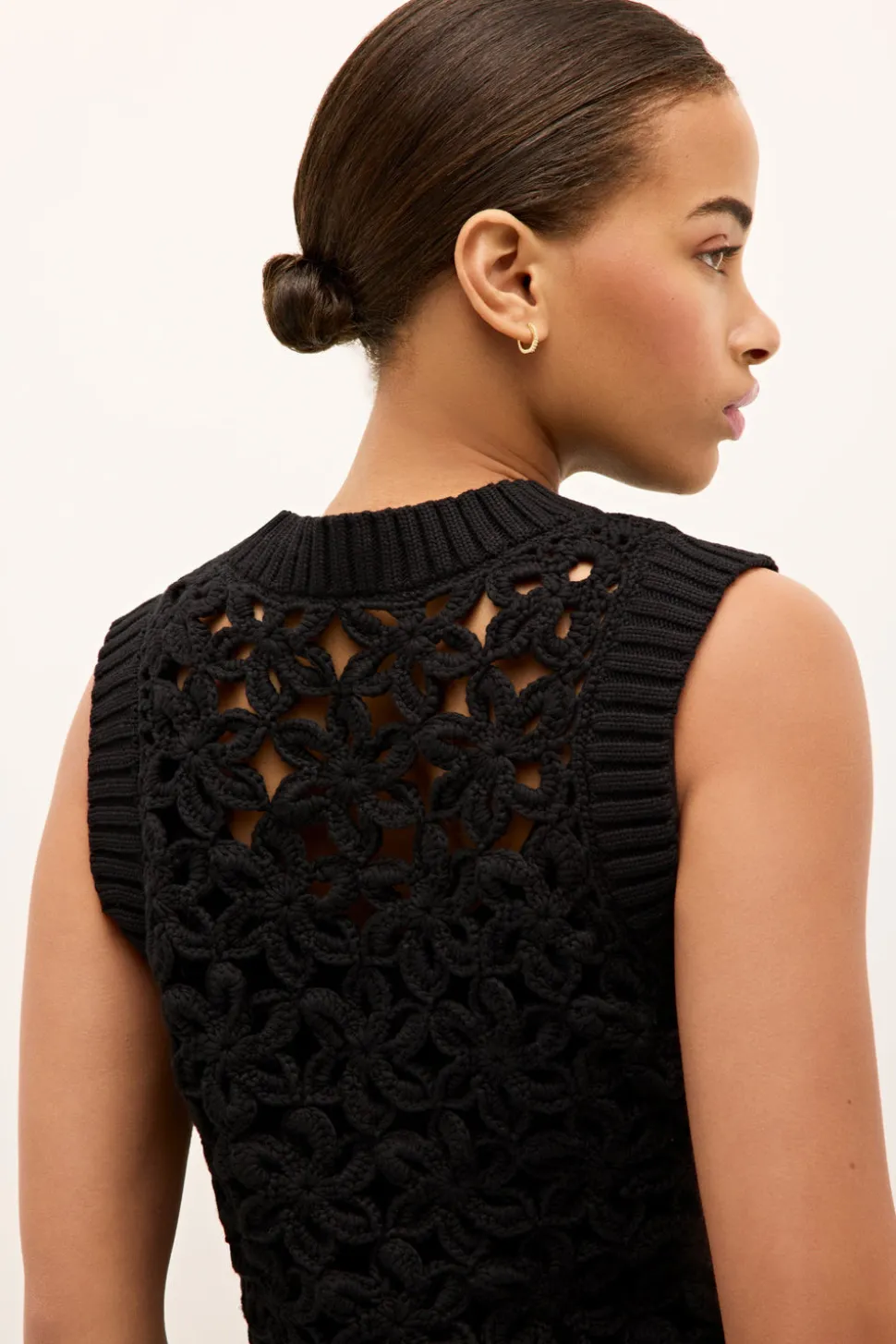 Thea Shell Top in Black