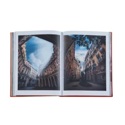 Trope Paris in Orange