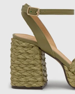 Valeriette in Olive