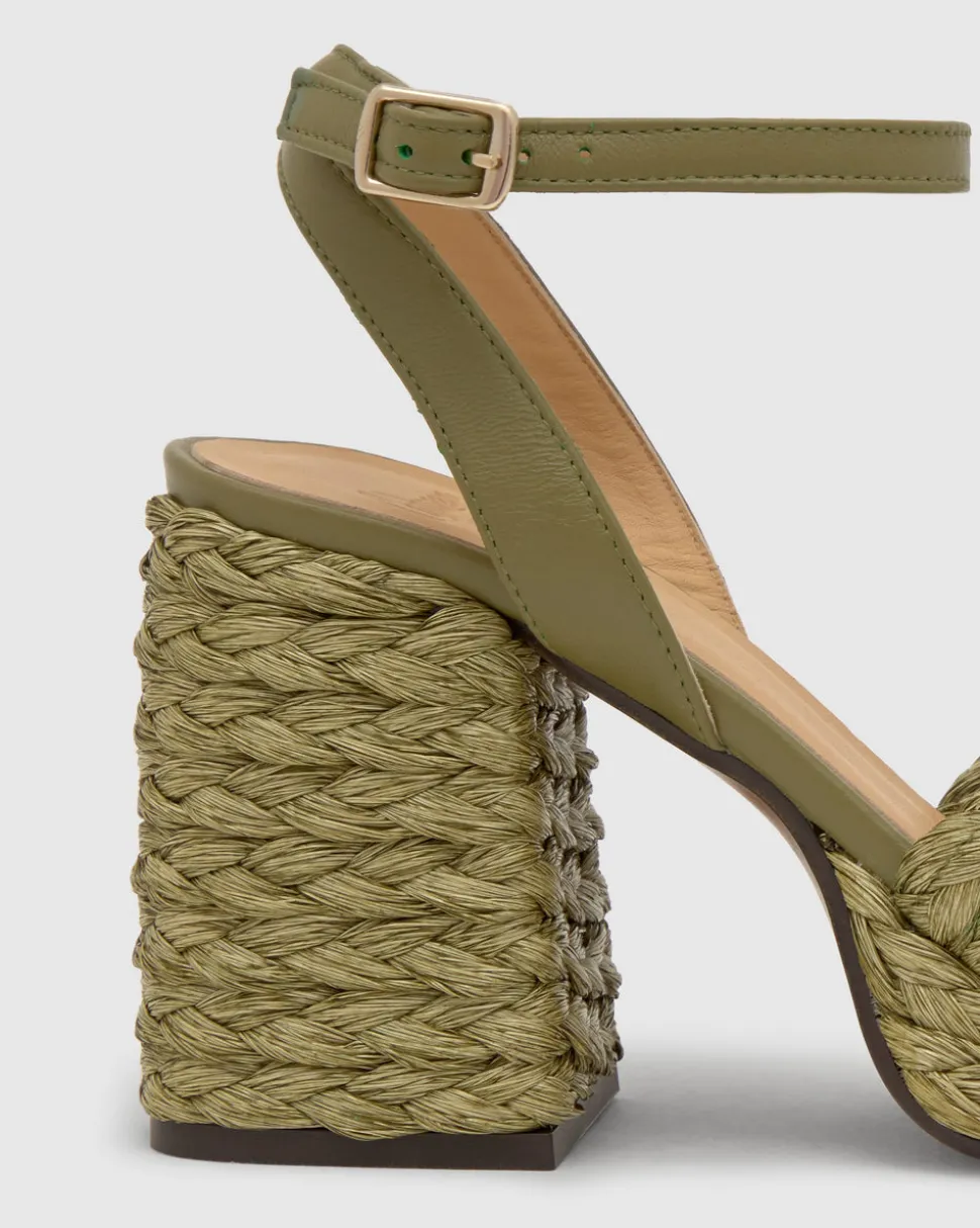 Valeriette in Olive