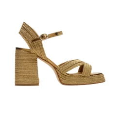 Valle in Old Gold