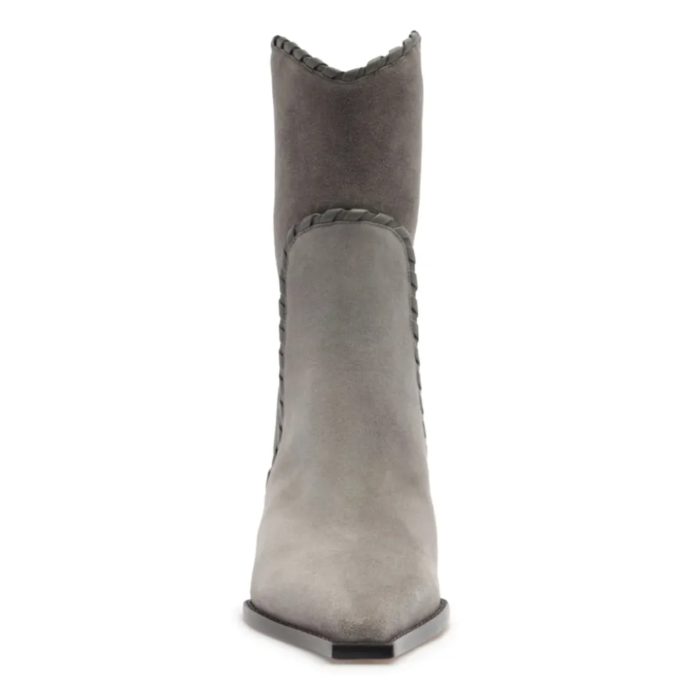 Victoria Saddle in Cement