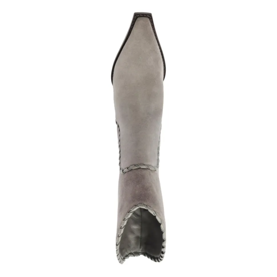 Victoria Saddle in Cement