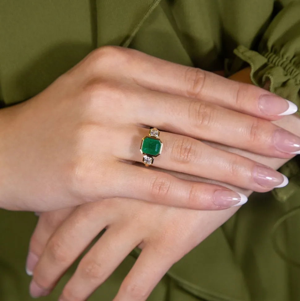 Viridia Emerald Ring