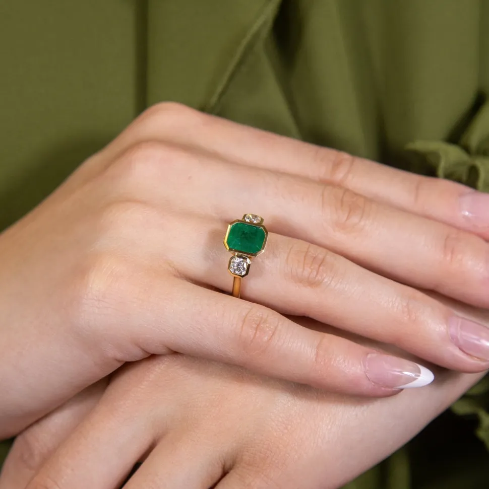 Viridia Emerald Ring