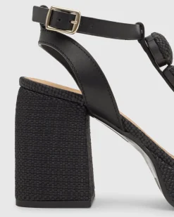 Vitto in Black