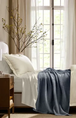 Waffle Bed Blanket in Mineral