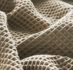 Waffle Bed Blanket in Oak