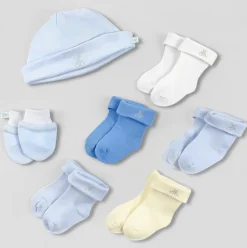 Welcome Baby Clothes Posy