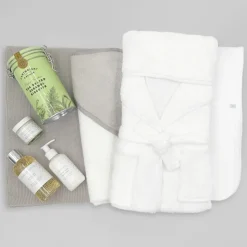Welcome to the World Hamper