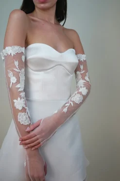 Wild Rose Gloves