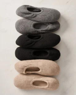 Women’s Cashmere Slippers in Beige
