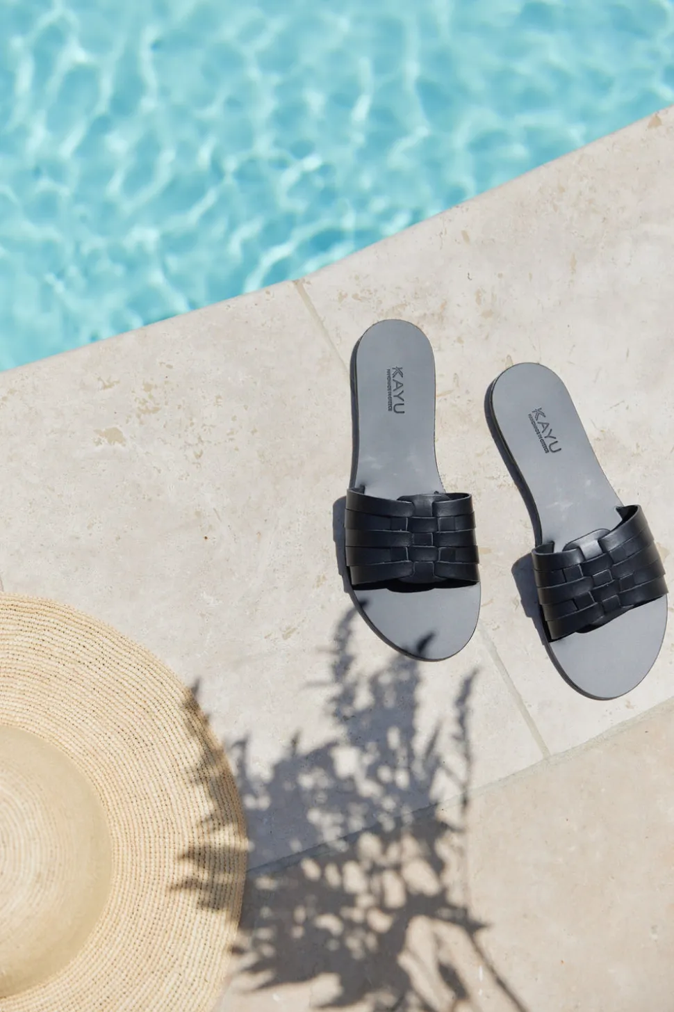 Xenia Vegetable Tanned Leather Sandal in Black
